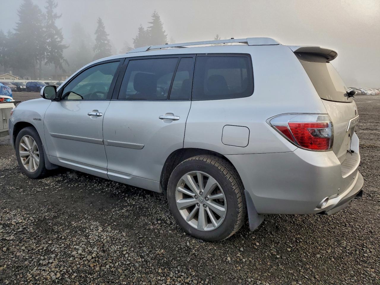 2010 TOYOTA HIGHLANDER HYBRID LIMITED photo 2