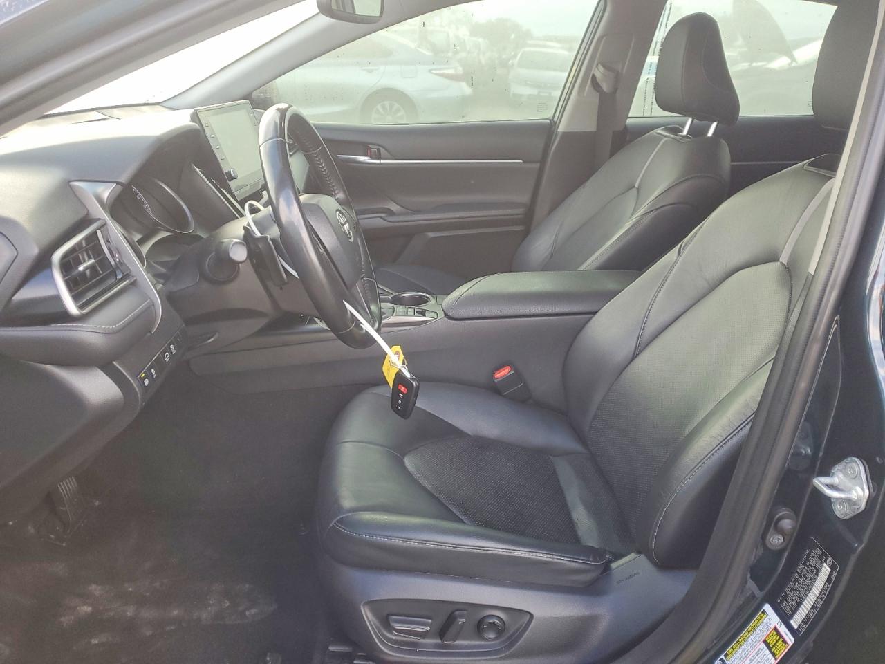 2021 TOYOTA CAMRY XSE photo 7