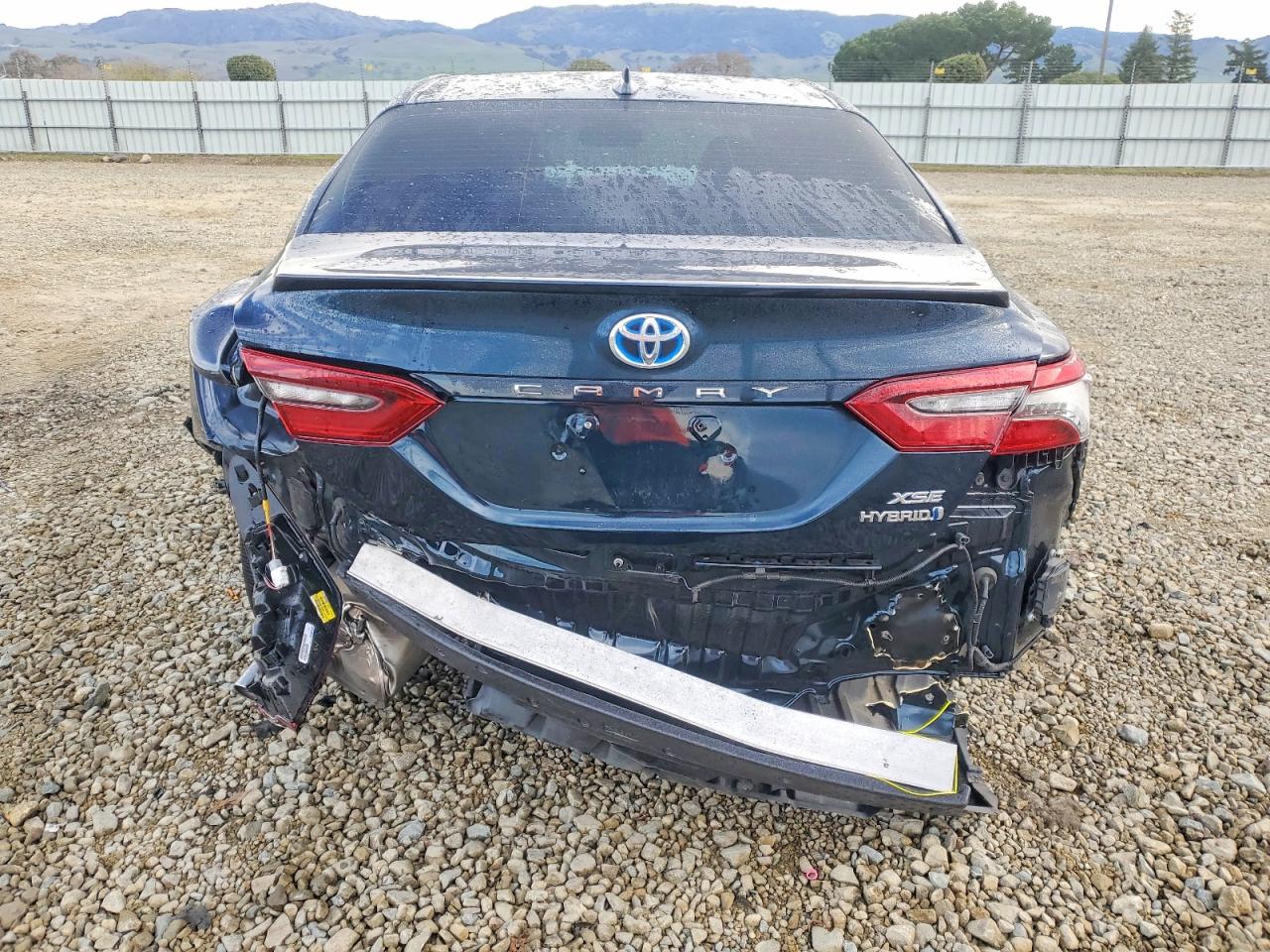 2021 TOYOTA CAMRY XSE photo 6
