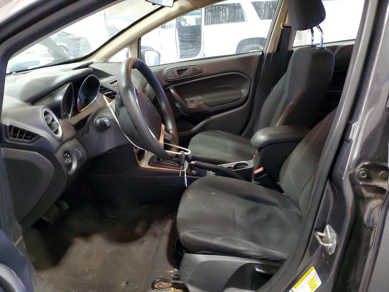 2019 FORD FIESTA SE photo 7