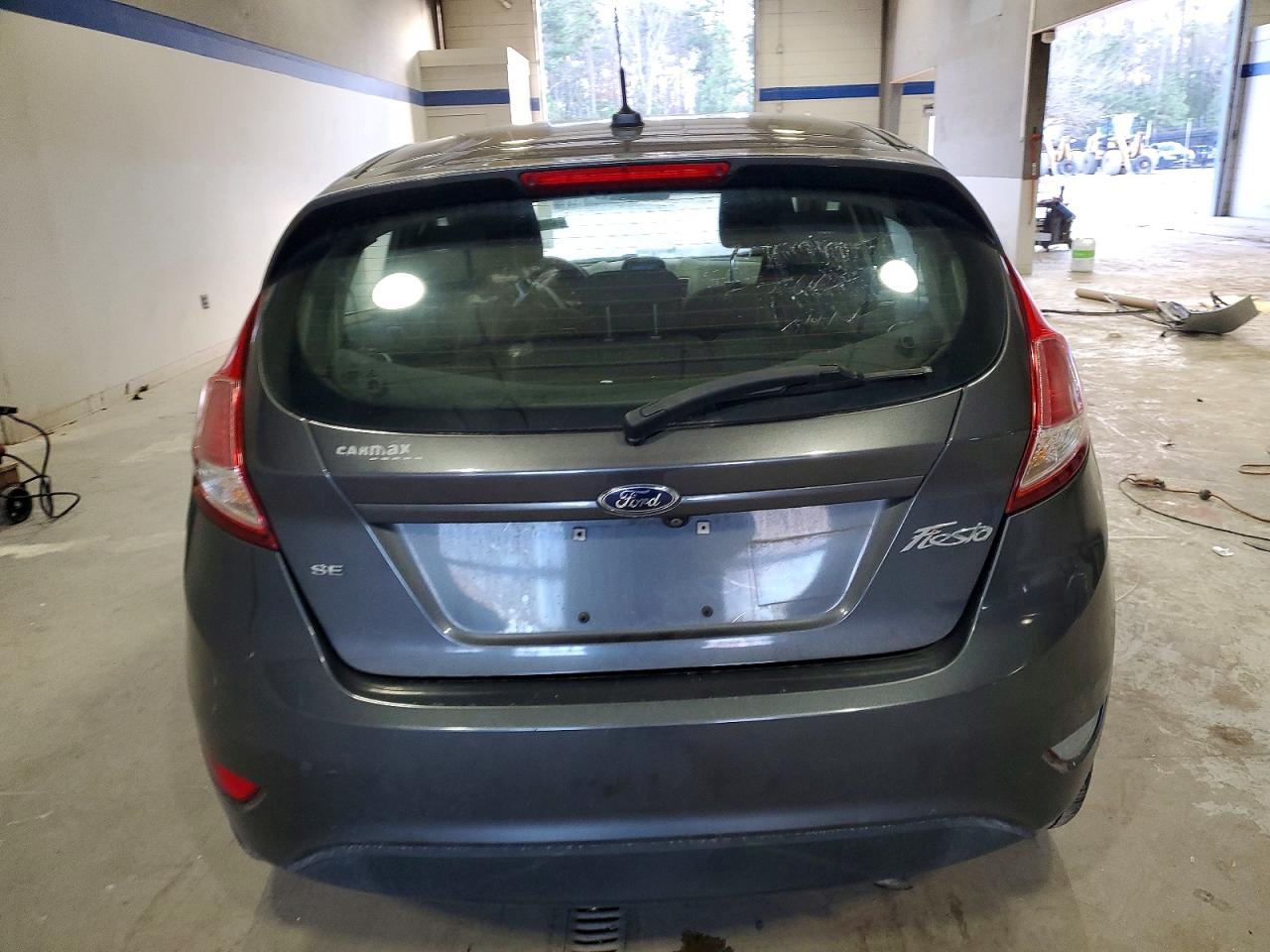 2019 FORD FIESTA SE photo 6