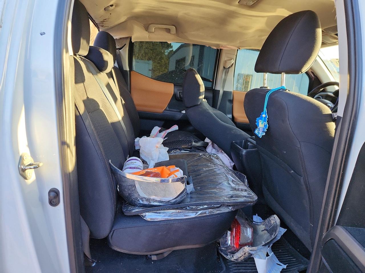2017 TOYOTA TACOMA DOUBLE CAB photo 28