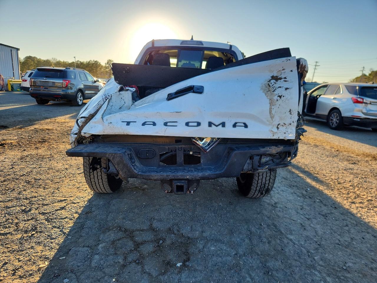 2017 TOYOTA TACOMA DOUBLE CAB photo 16