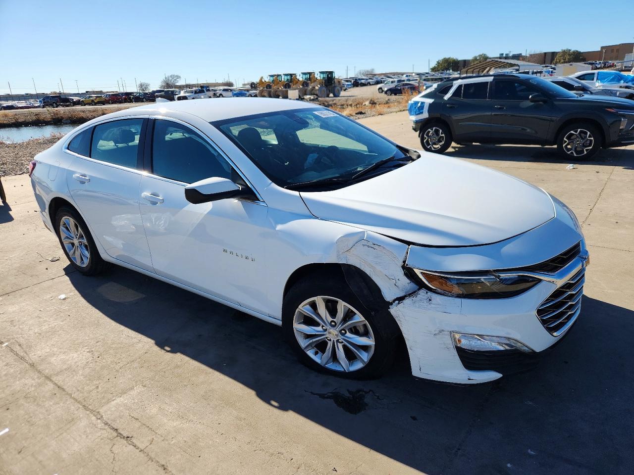 2021 CHEVROLET MALIBU LT photo 4