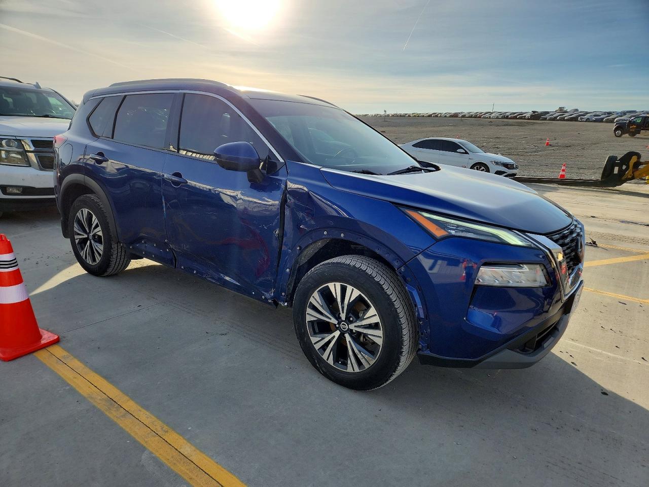2021 NISSAN ROGUE SV photo 4
