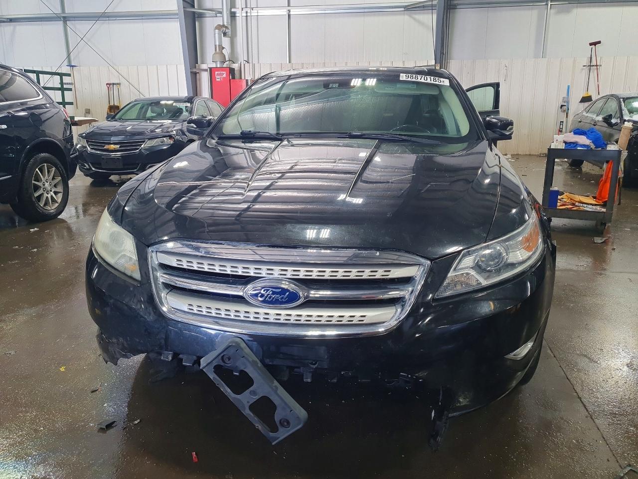 2010 FORD TAURUS SHO photo 5