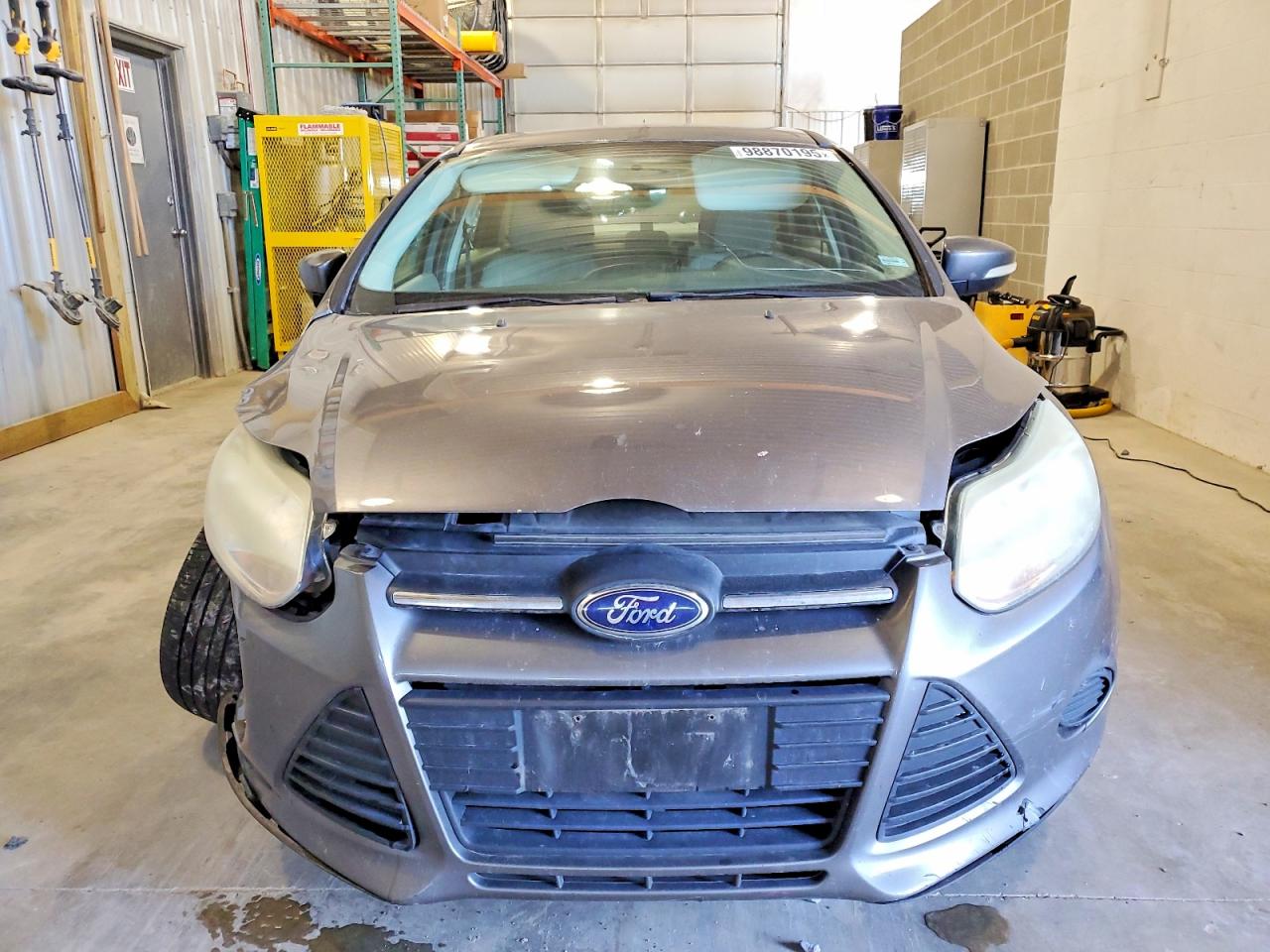2014 FORD FOCUS SE photo 9