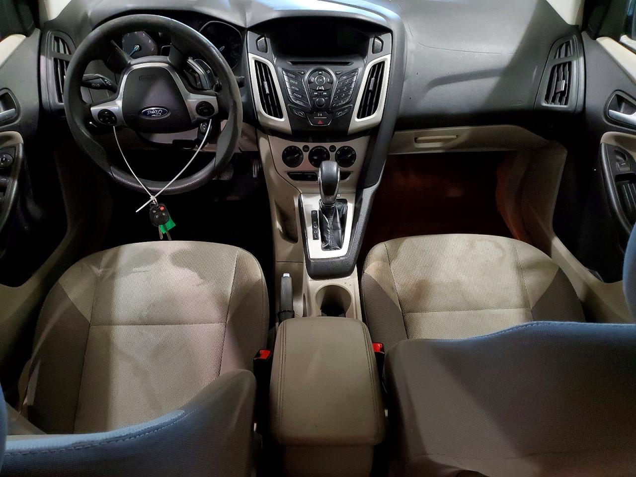 2014 FORD FOCUS SE photo 15