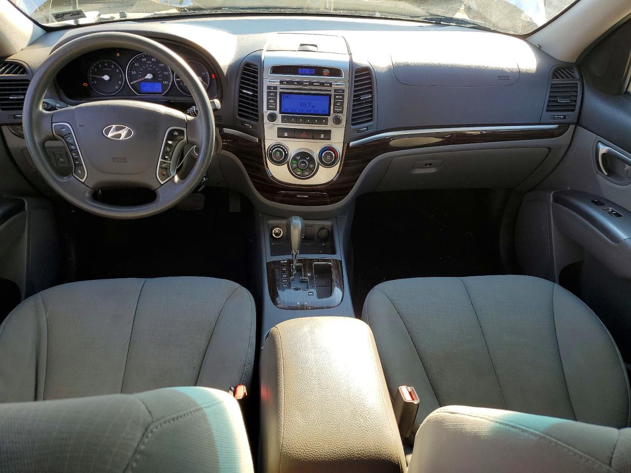 2011 HYUNDAI SANTA FE GLS photo 8