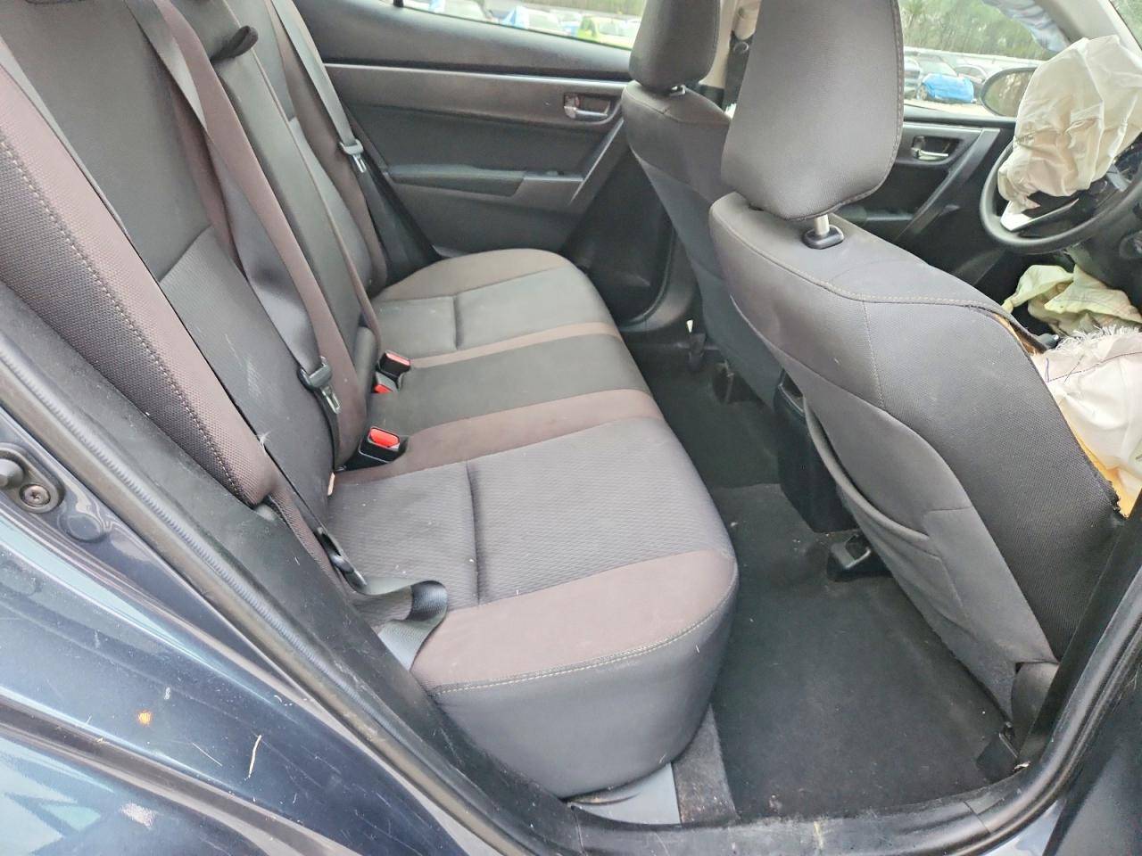 2019 TOYOTA COROLLA L photo 19