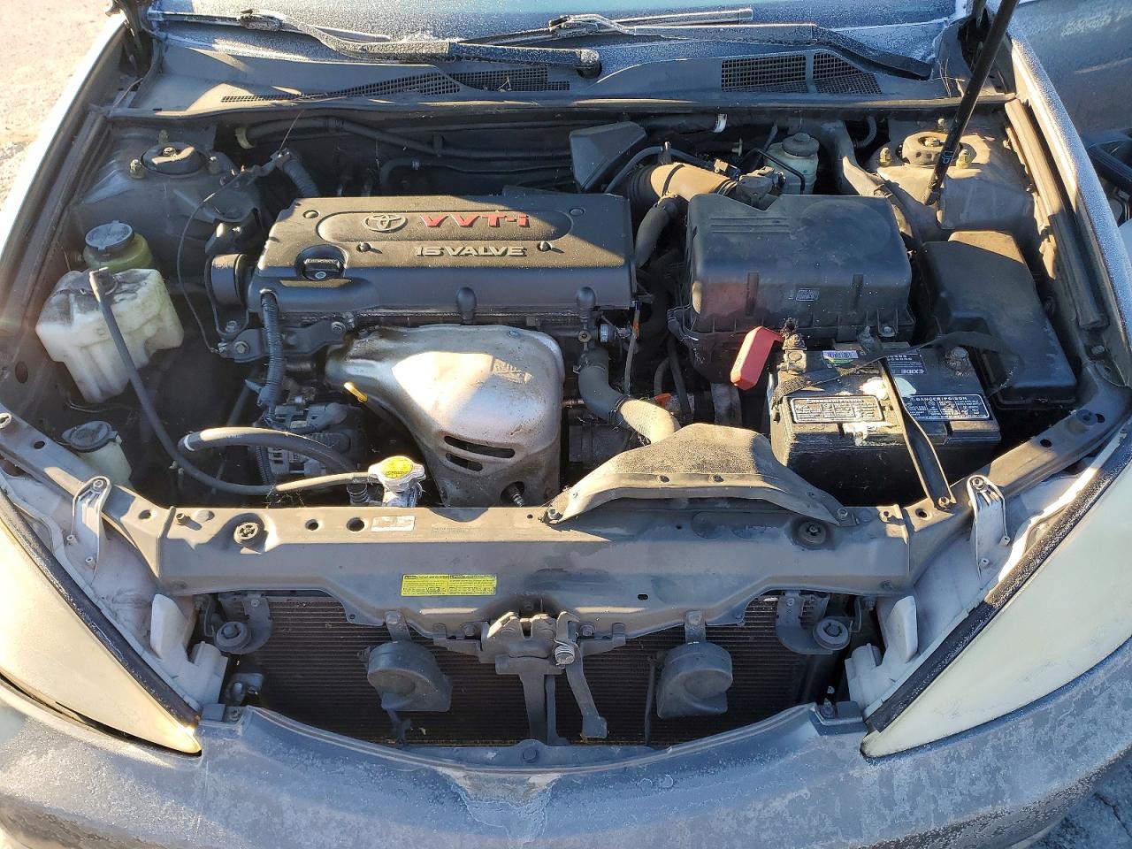 2004 TOYOTA CAMRY LE photo 21