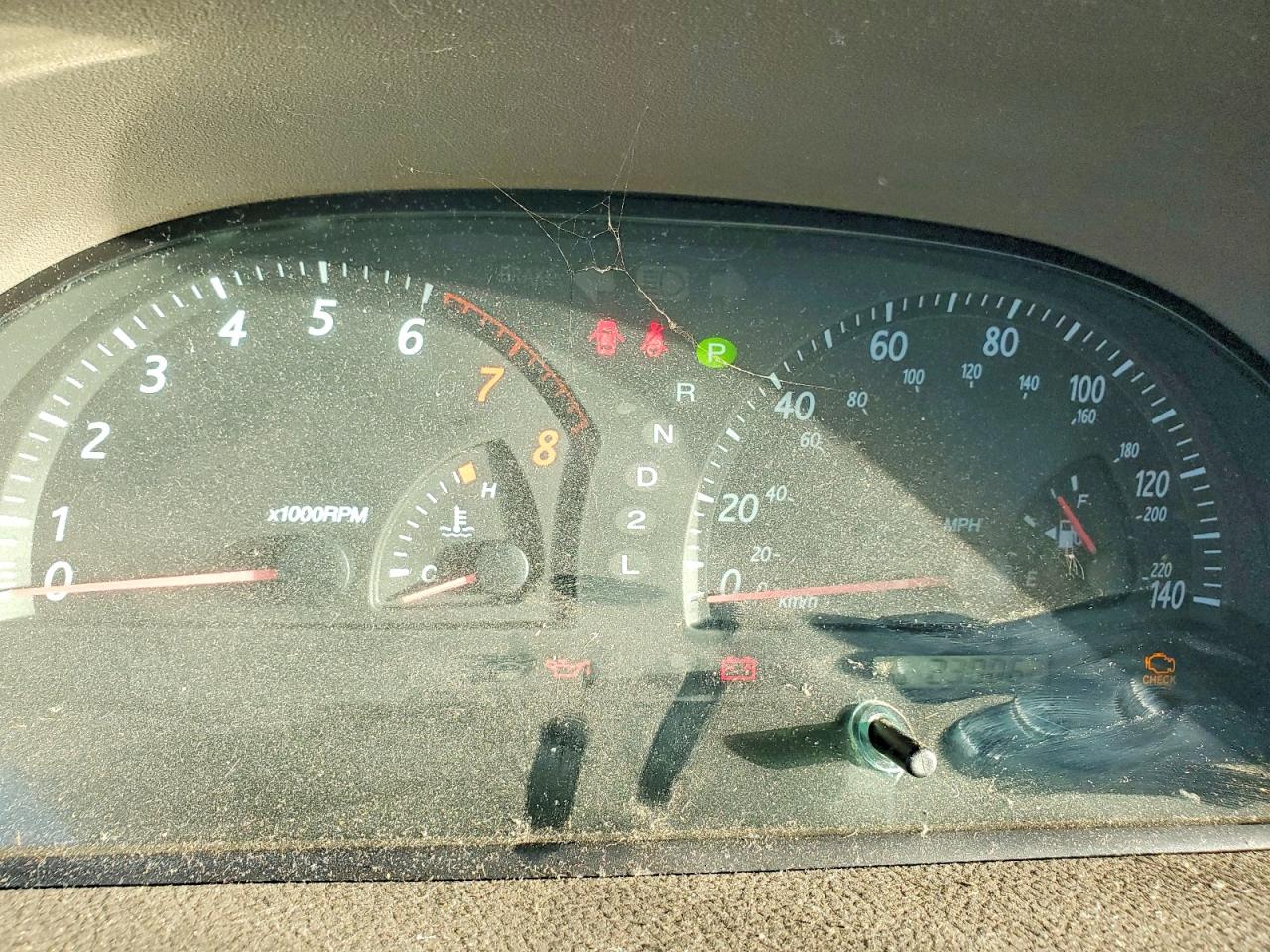 2004 TOYOTA CAMRY LE photo 17