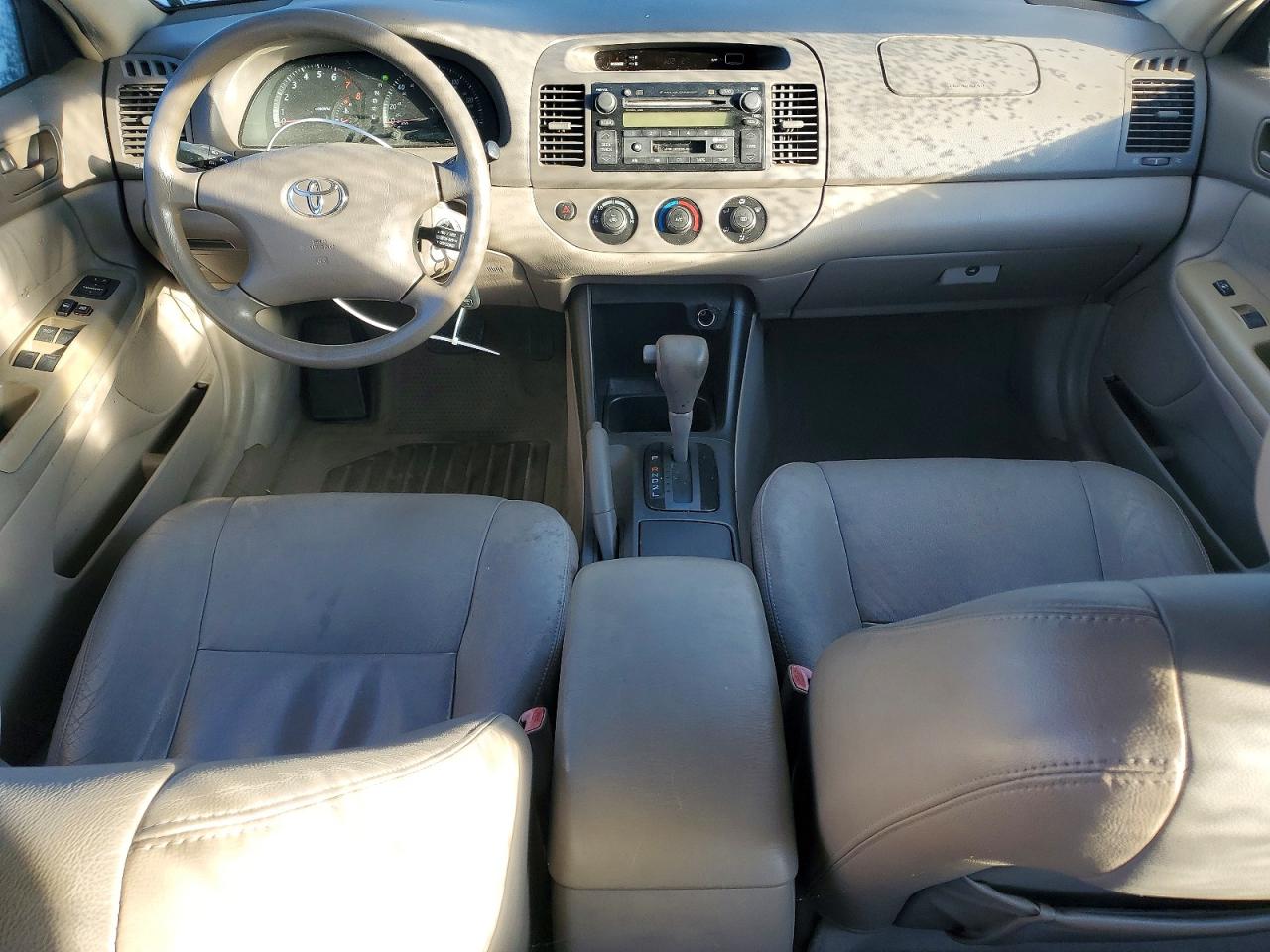 2004 TOYOTA CAMRY LE photo 15