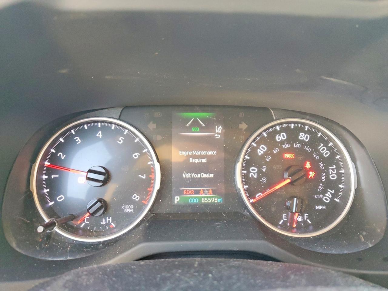2019 TOYOTA RAV4 LE photo 9