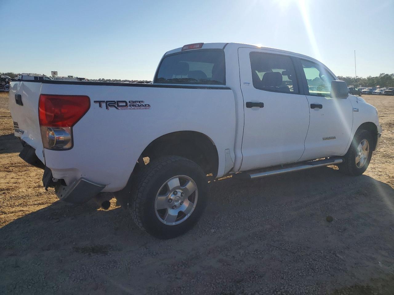2008 TOYOTA TUNDRA CREWMAX photo 3