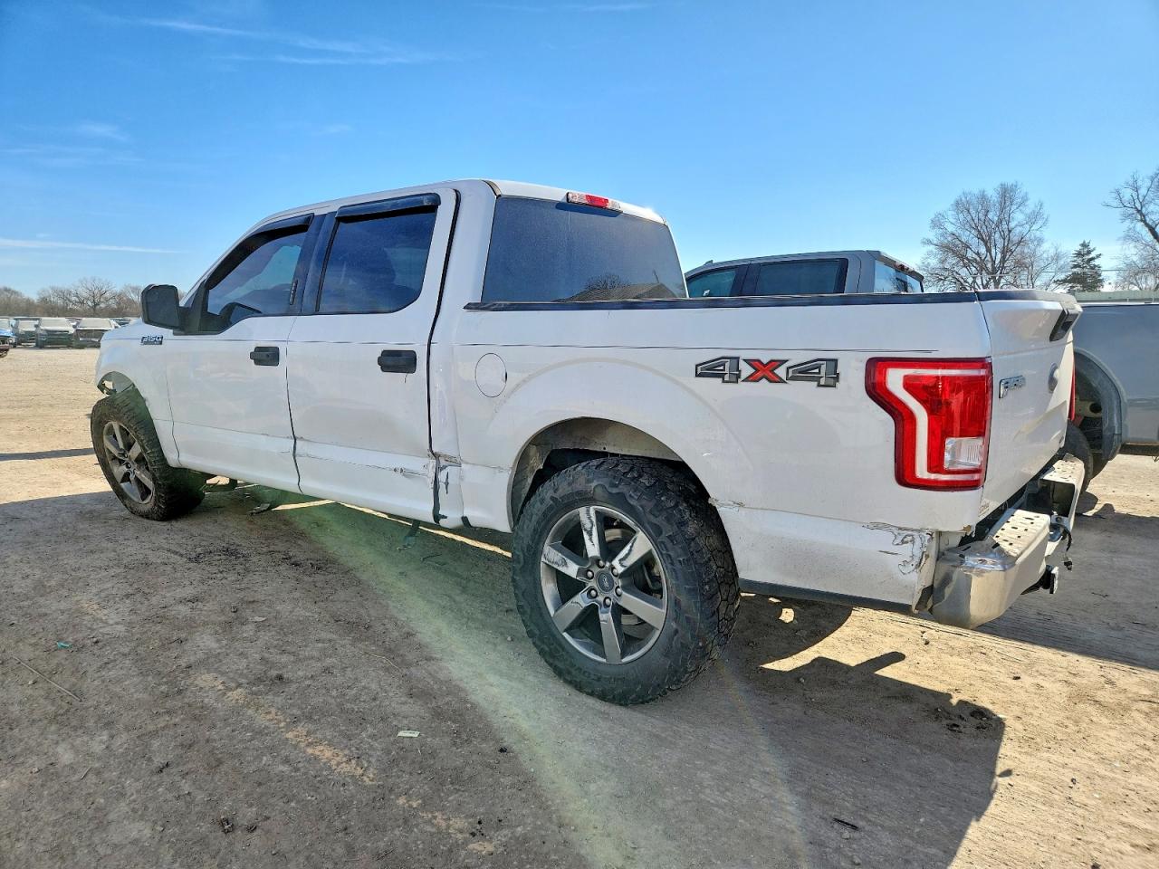 2016 FORD F150 SUPERCREW photo 2