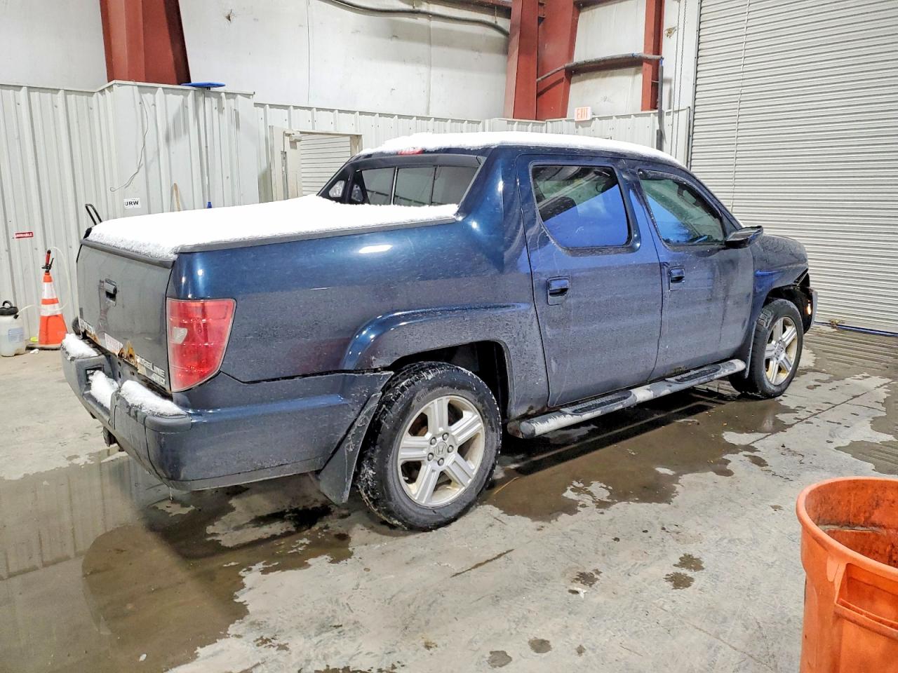 2011 HONDA RIDGELINE RTL photo 3