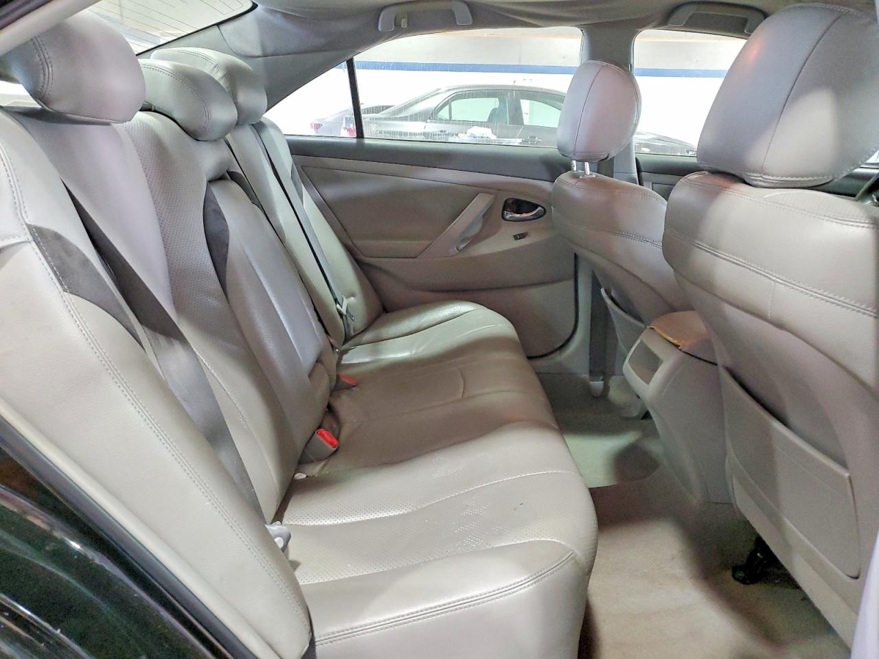 2010 TOYOTA CAMRY BASE photo 10