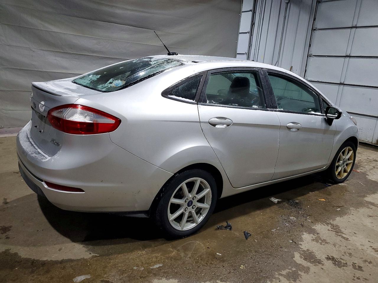 2016 FORD FIESTA SE photo 3