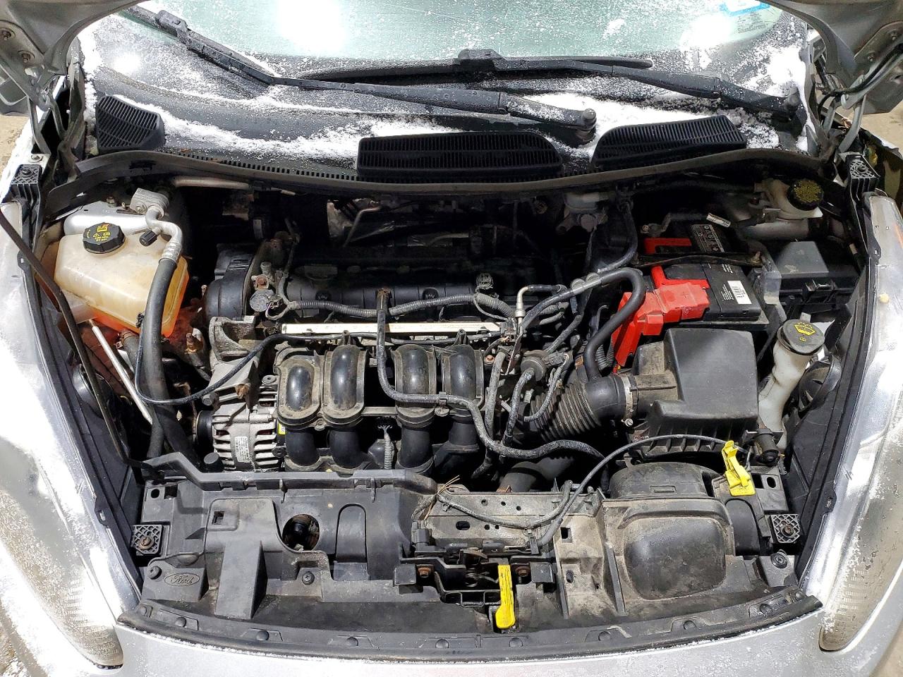 2016 FORD FIESTA SE photo 11