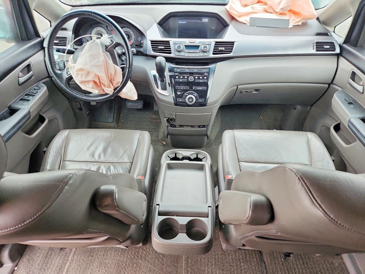 2012 HONDA ODYSSEY photo 8