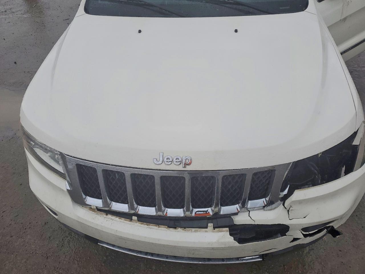 2012 JEEP GRAND CHEROKEE OVERLAND photo 23