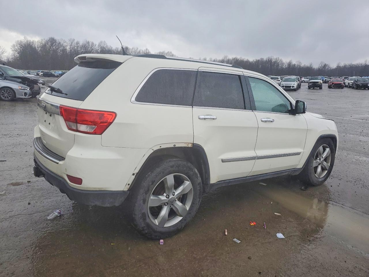 2012 JEEP GRAND CHEROKEE OVERLAND photo 5