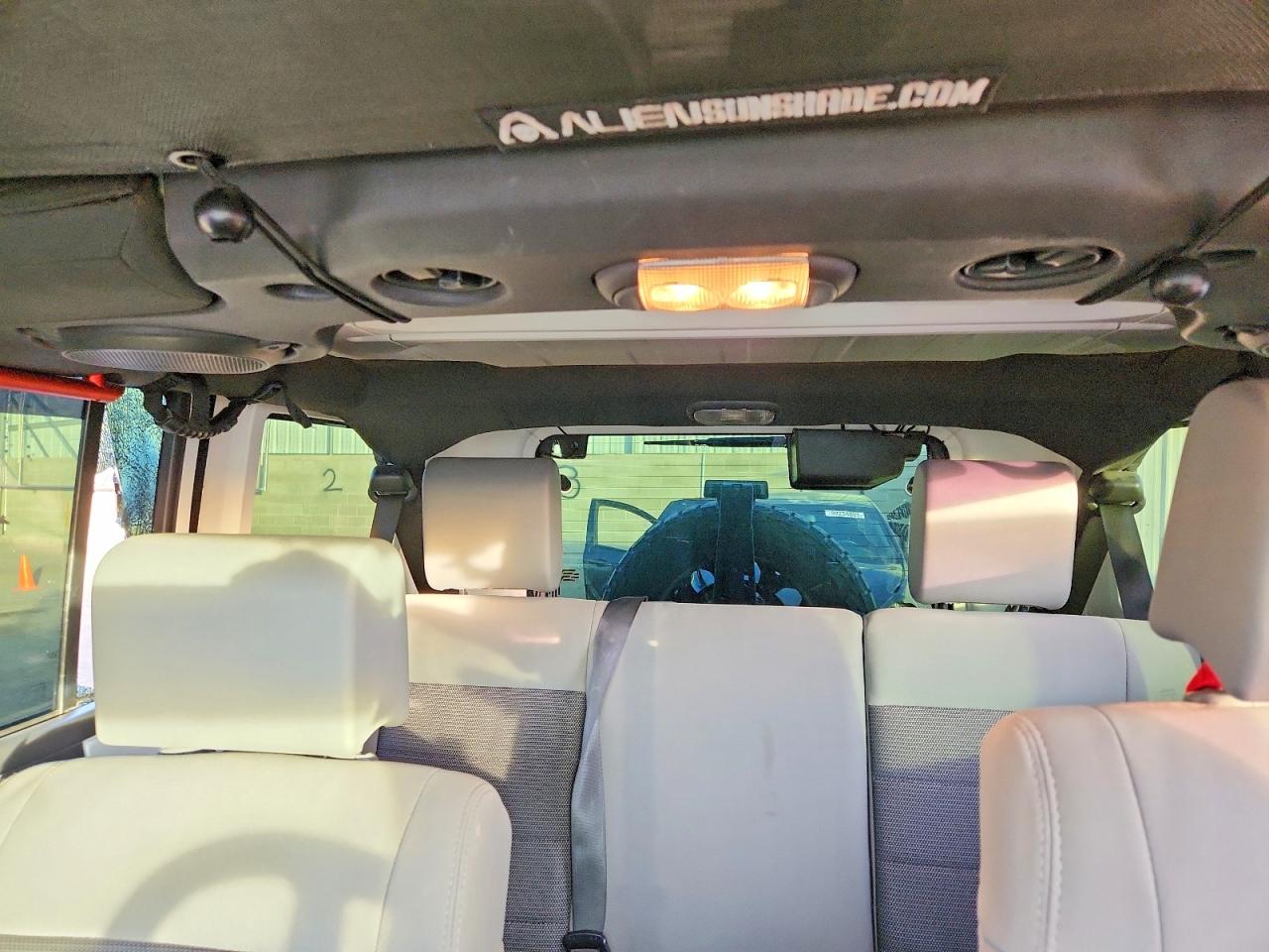 2010 JEEP WRANGLER UNLIMITED RUBICON photo 28