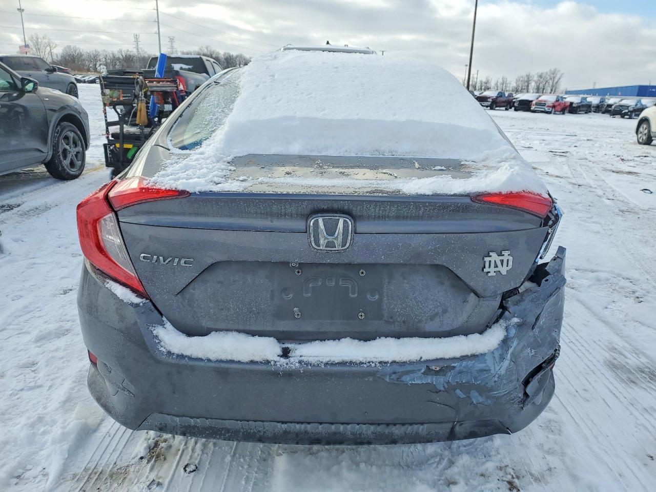 2016 HONDA CIVIC LX photo 6
