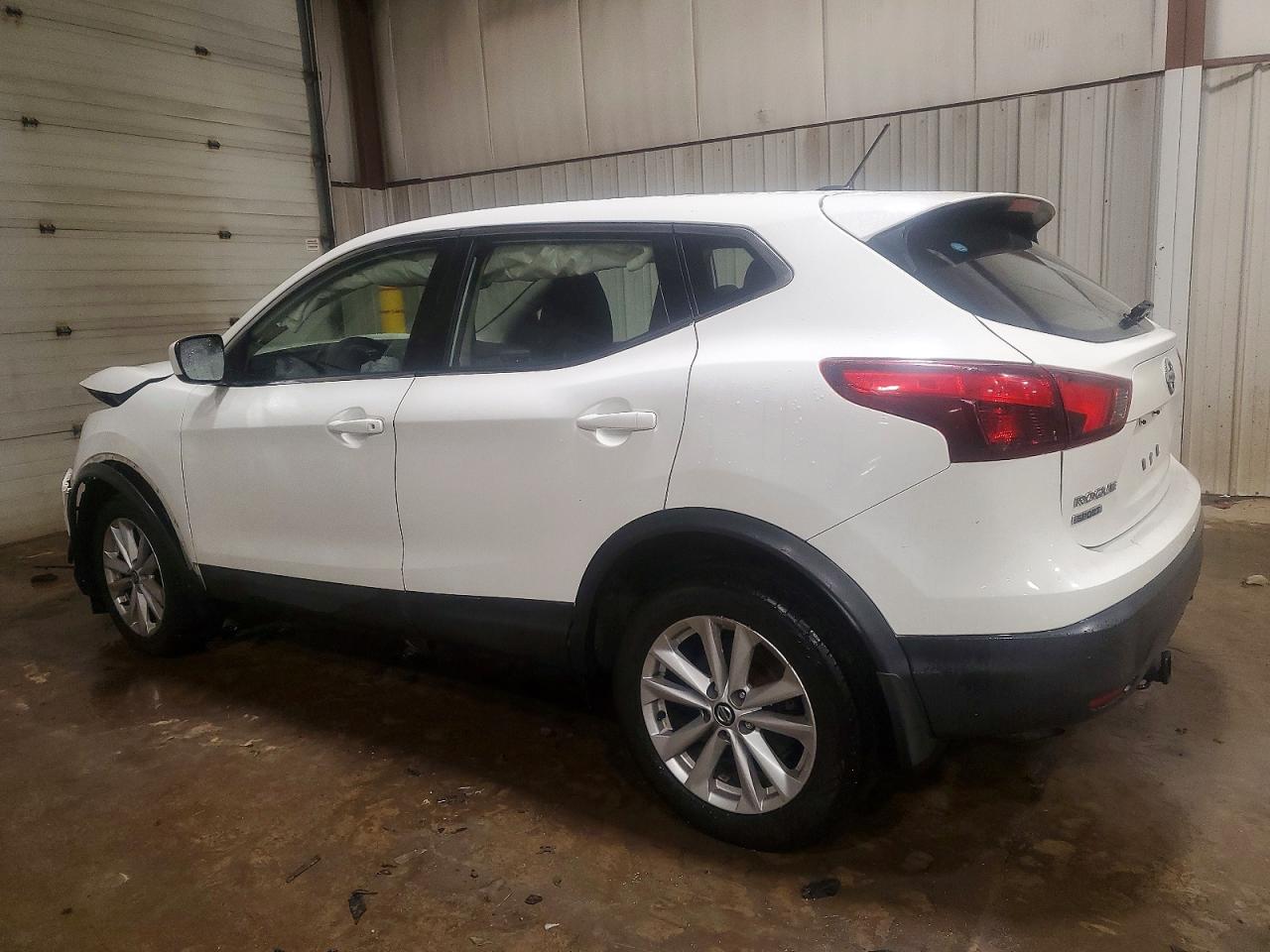 2019 NISSAN ROGUE SPORT S photo 2