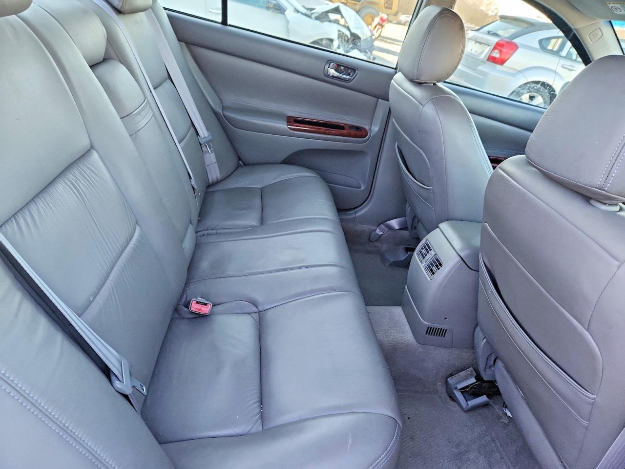 2003 TOYOTA CAMRY LE photo 10