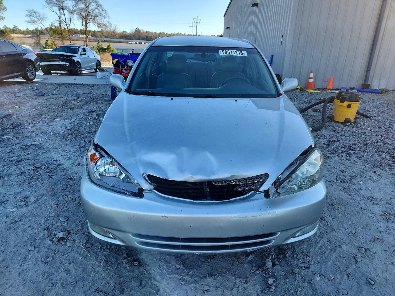 2003 TOYOTA CAMRY LE photo 5