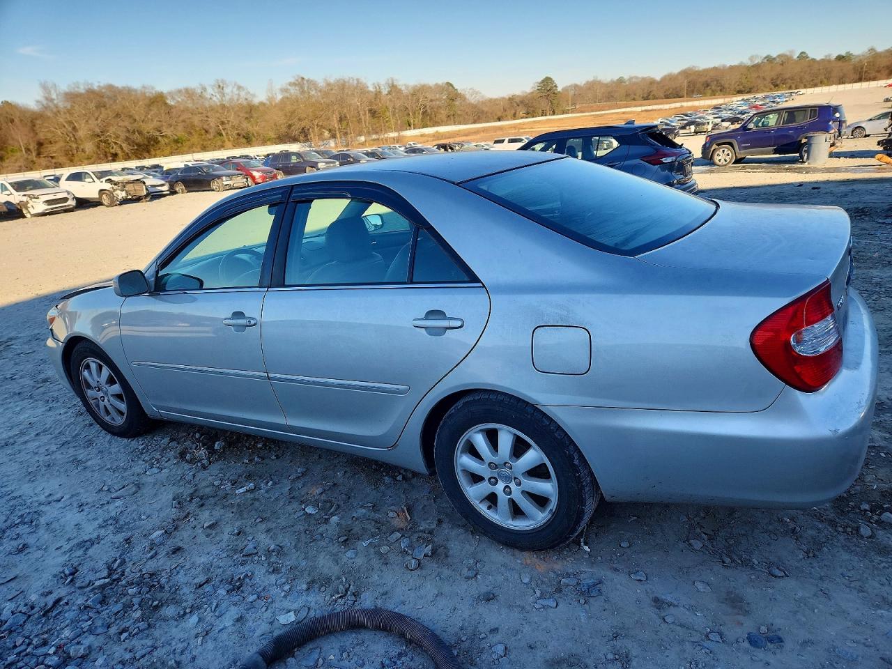 2003 TOYOTA CAMRY LE photo 2