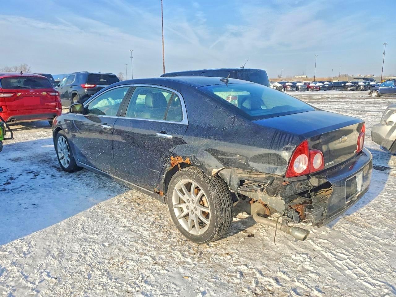 2009 CHEVROLET MALIBU LTZ photo 2
