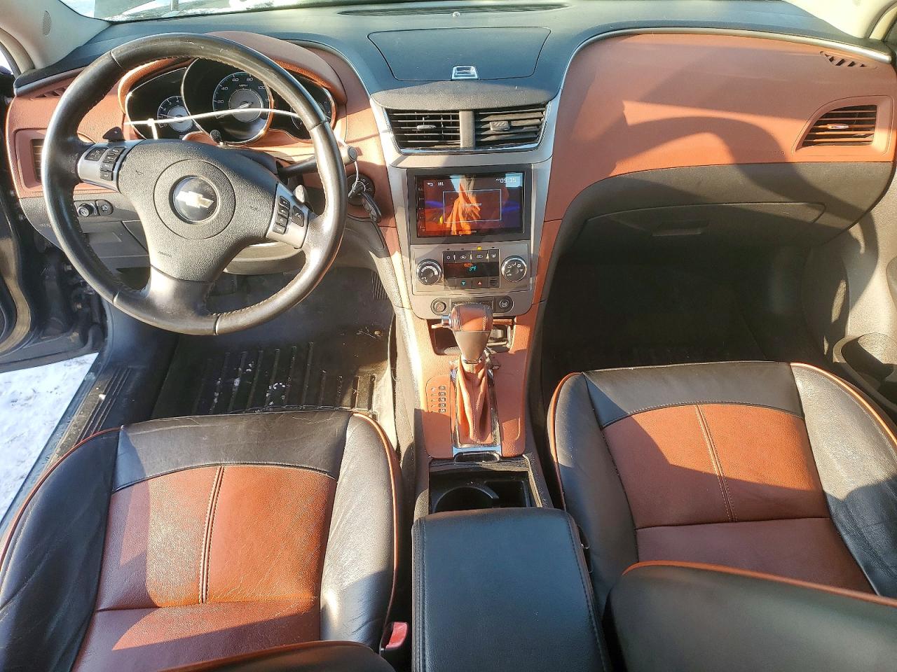 2009 CHEVROLET MALIBU LTZ photo 8
