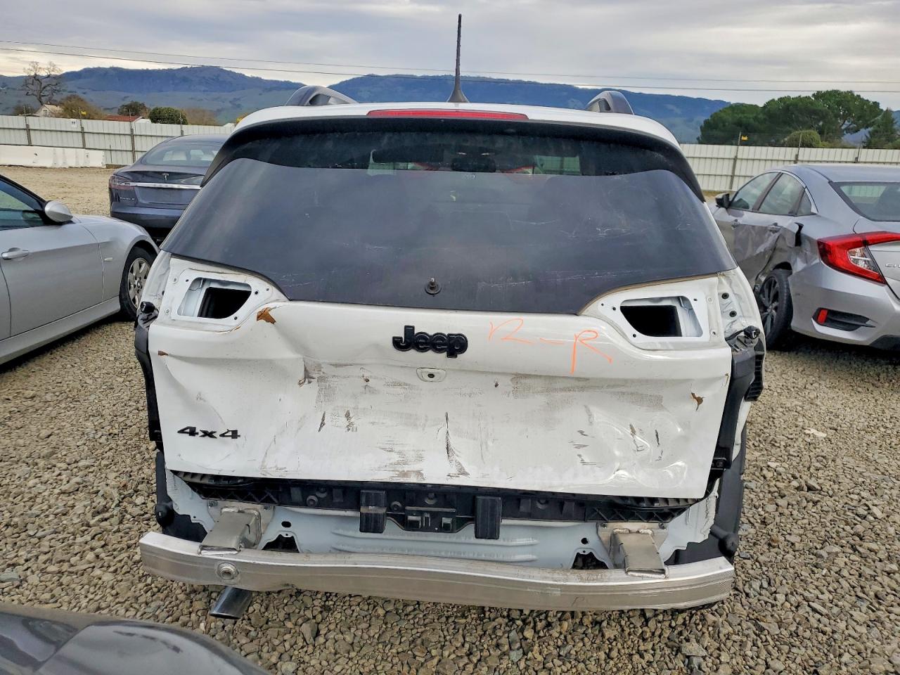 2018 JEEP CHEROKEE LATITUDE photo 11