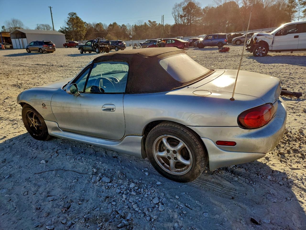 2002 MAZDA MX-5 MIATA BASE photo 2