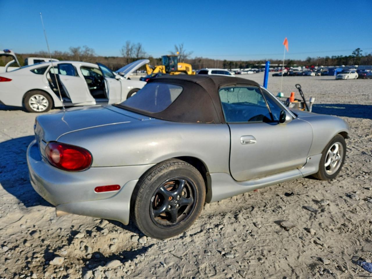 2002 MAZDA MX-5 MIATA BASE photo 3