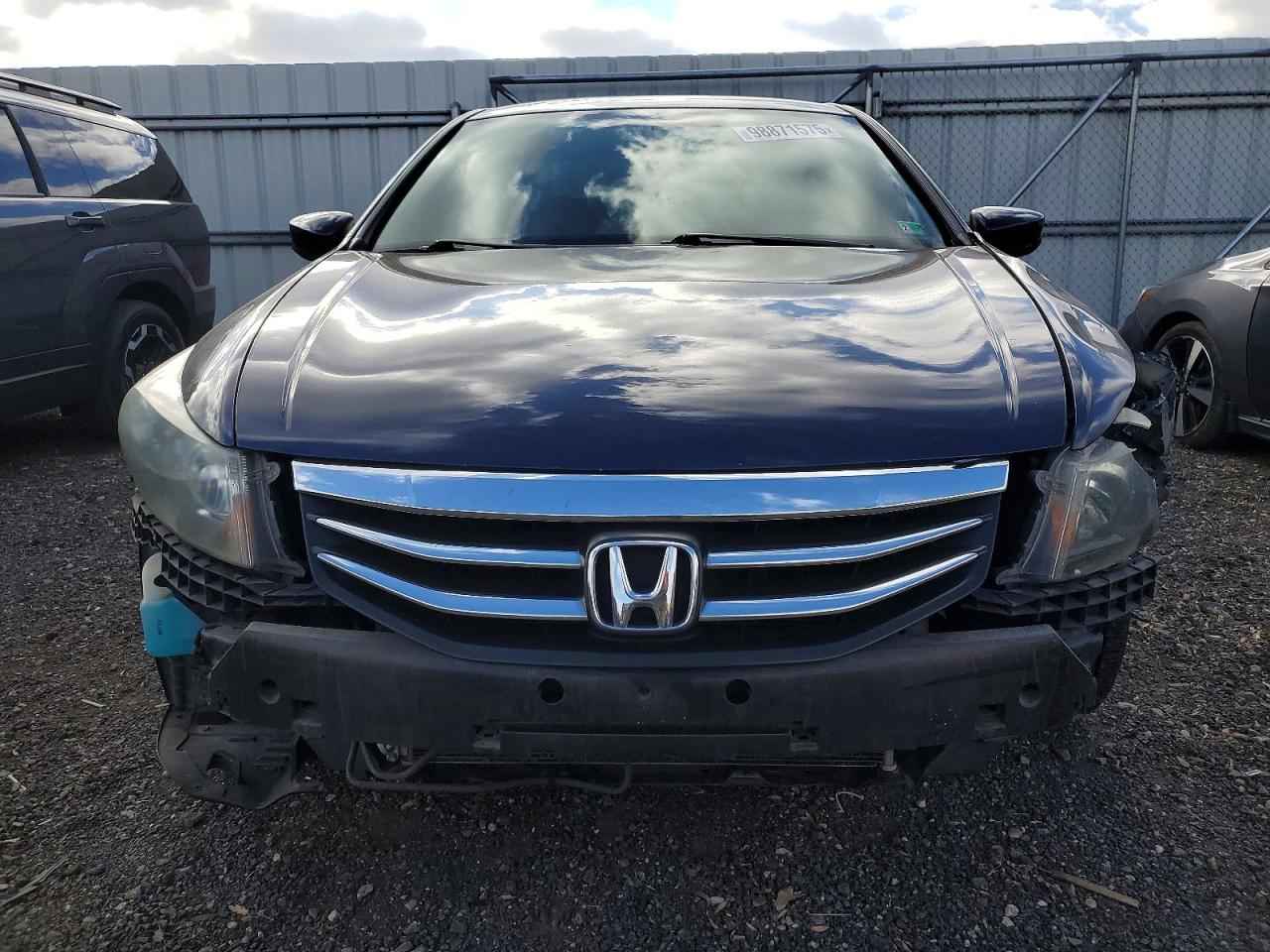 2011 HONDA ACCORD LXP photo 5