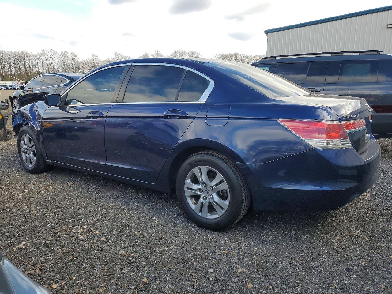 2011 HONDA ACCORD LXP photo 2