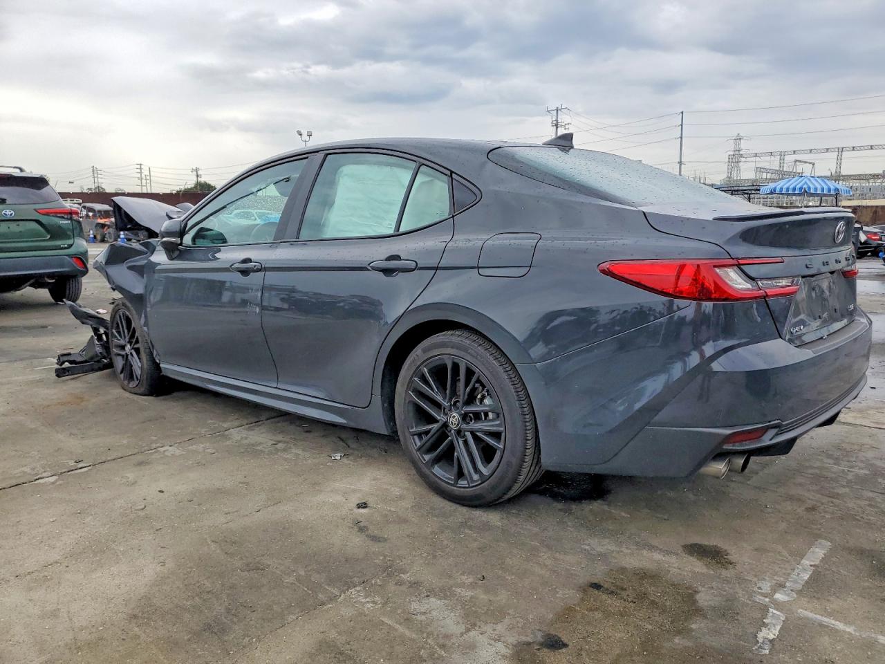 2025 TOYOTA CAMRY XSE photo 2