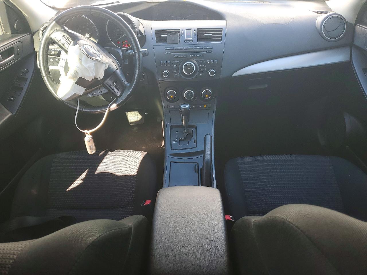 2013 MAZDA 3 I photo 8