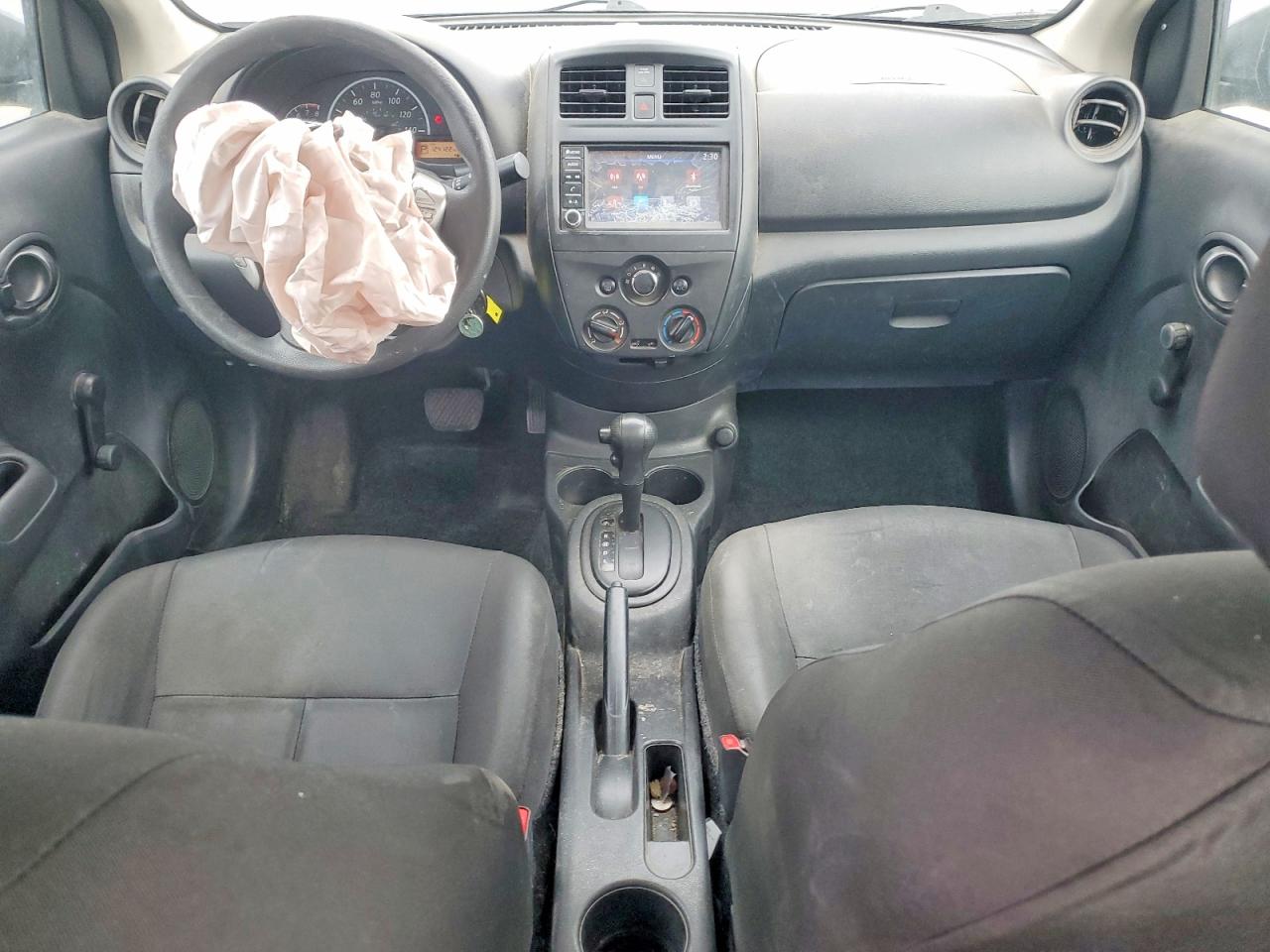 2018 NISSAN VERSA S photo 8