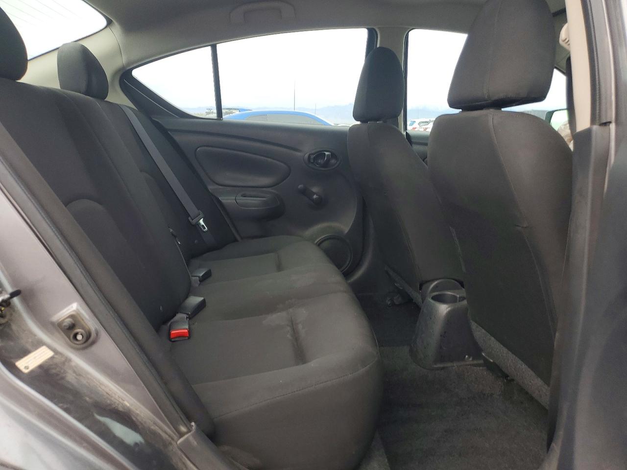 2018 NISSAN VERSA S photo 10