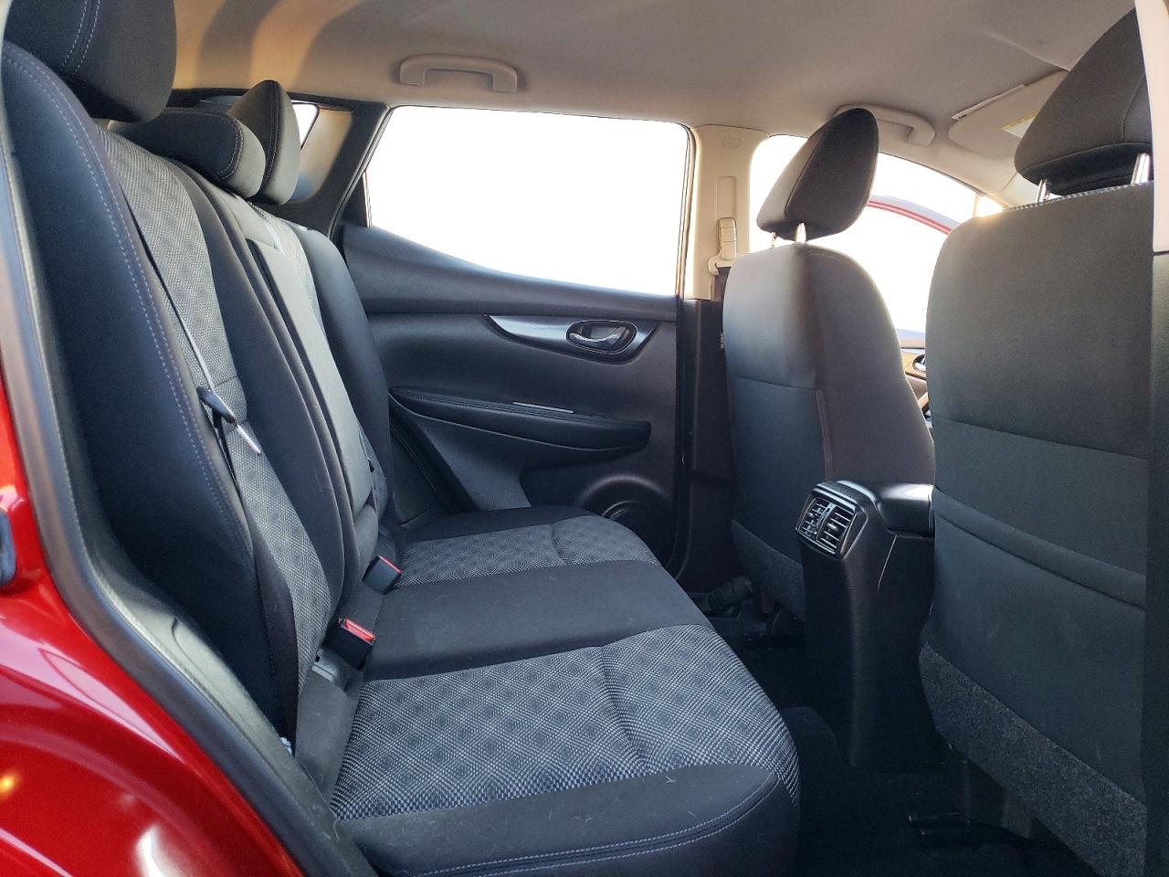 2019 NISSAN ROGUE SPORT S photo 31