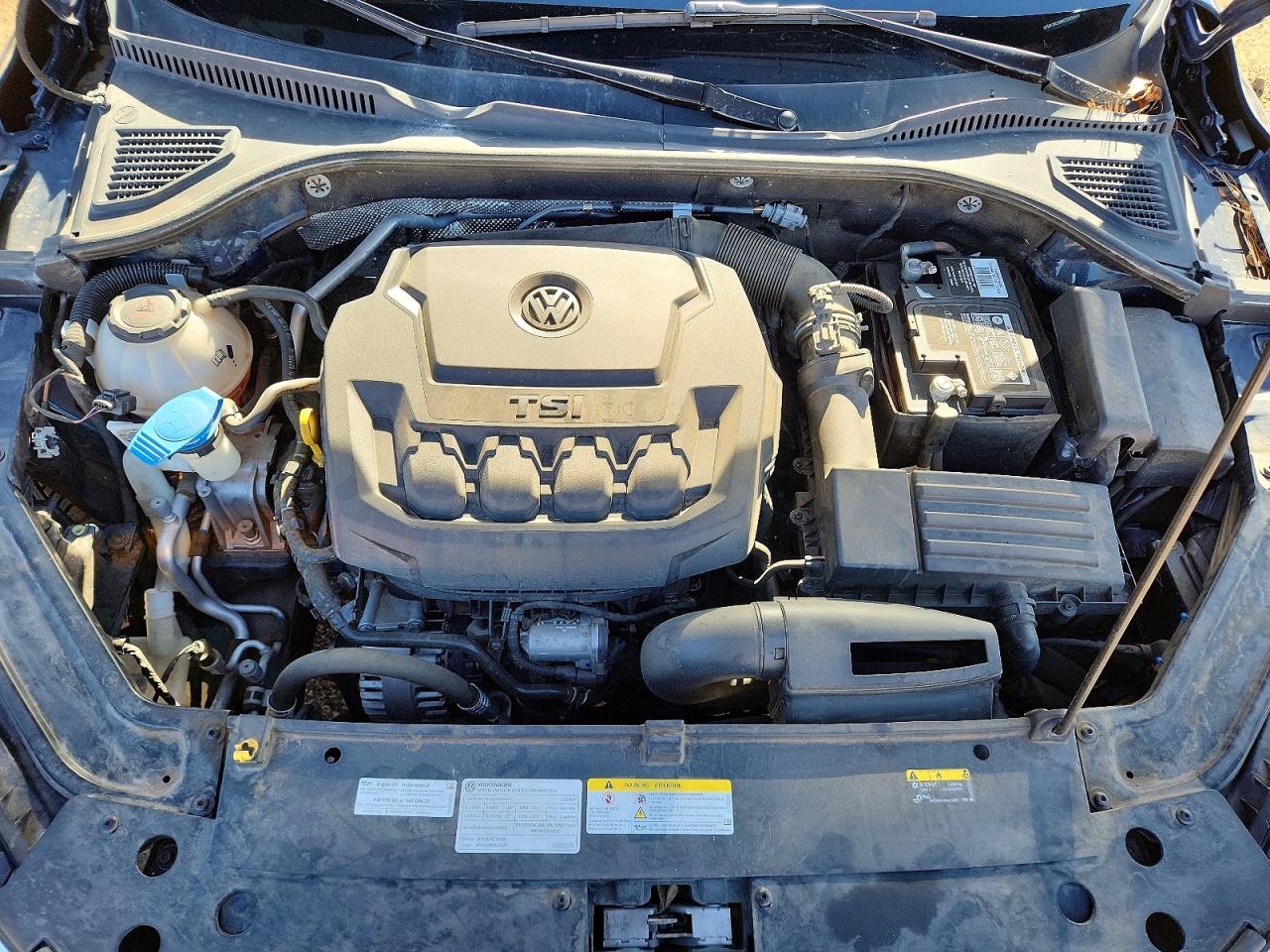 2021 VOLKSWAGEN PASSAT SE photo 11