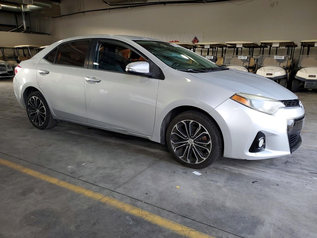 2014 TOYOTA COROLLA L photo 4