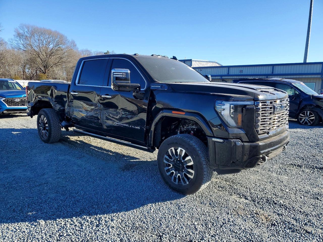 2025 GMC SIERRA K2500 DENALI ULTIMATE photo 4