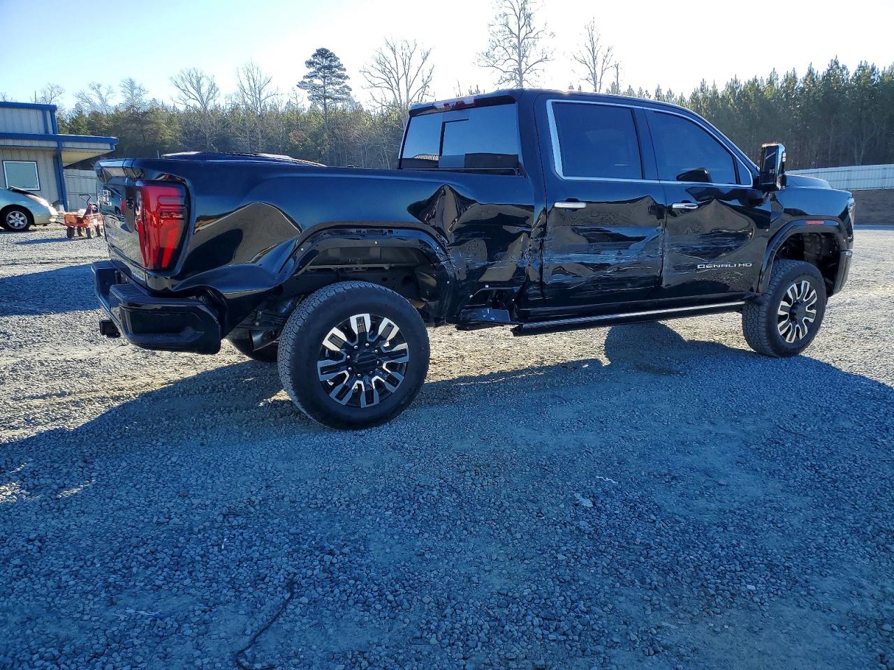 2025 GMC SIERRA K2500 DENALI ULTIMATE photo 3