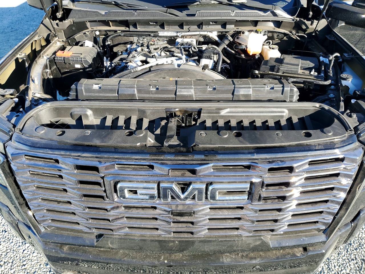 2025 GMC SIERRA K2500 DENALI ULTIMATE photo 11